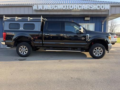 Black 2017 Ford F-250 XLT