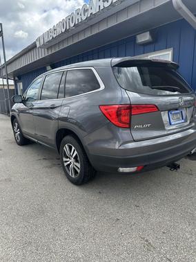 Gray 2016 Honda Pilot EX-L