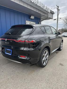 Black 2024 Alfa Romeo Tonale Ti EAWD