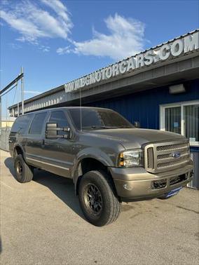 2005 Ford Excursion 137 WB 6.0L Limited 4WD