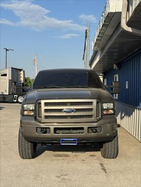 2005 Ford Excursion 137 WB 6.0L Limited 4WD