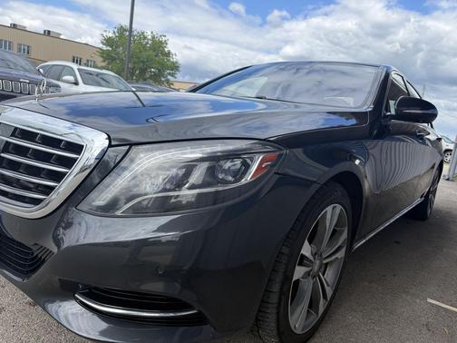 2015 Mercedes-Benz S-Class 4dr Sdn S 550 4MATIC