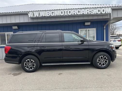 Black 2023 Ford Expedition XLT 4x4