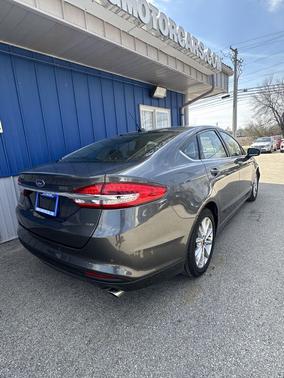 2017 Ford Fusion SE