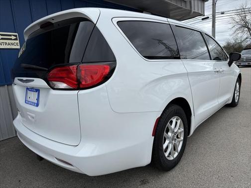 2017 Chrysler Pacifica Touring
