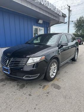 2018 Lincoln MKT 3.7L AWD w/Livery Pkg