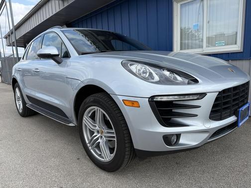 2017 Porsche Macan AWD