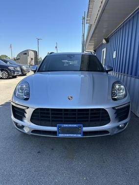 2017 Porsche Macan AWD