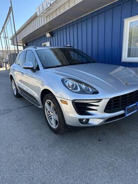 2017 Porsche Macan AWD