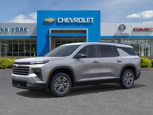 Sterling Gray Metallic 2026 Chevrolet Traverse LT
