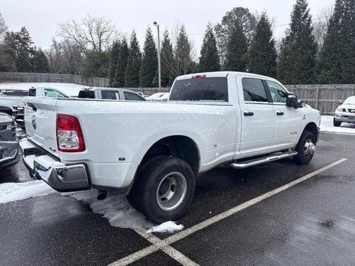 2024 RAM 3500 Big Horn Crew Cab 4x4 8' Box