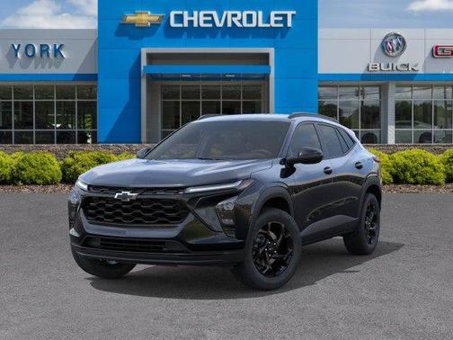 Mosaic Black Metallic 2026 Chevrolet Trax LT