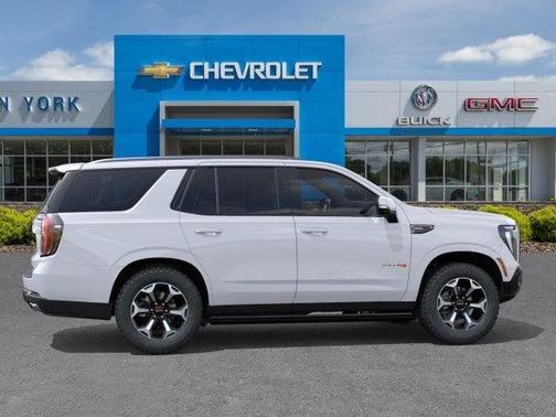 2025 GMC Yukon 4WD AT4