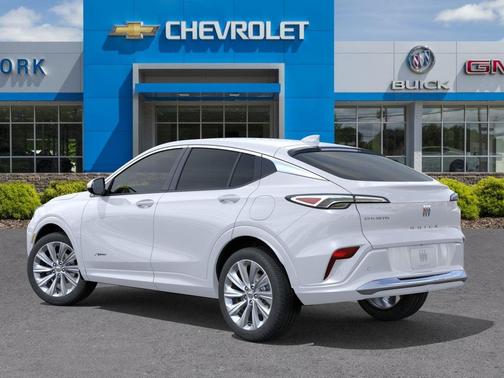 White Frost Tricoat 2026 Buick Envista Avenir FWD