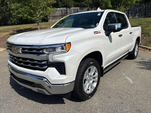 Iridescent Pearl Tricoat 2023 Chevrolet Silverado 1500 LTZ
