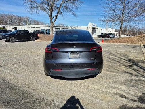 2024 Tesla Model Y Performance Dual Motor All-Wheel Drive