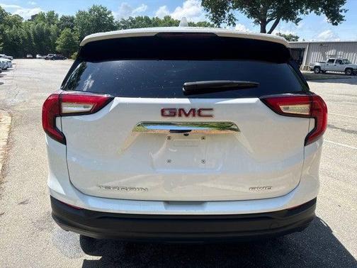 Summit White 2024 GMC Terrain SLE