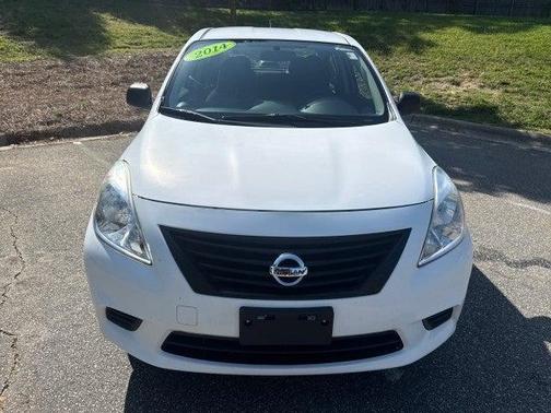 Fresh Powder 2014 Nissan Versa 1.6 S