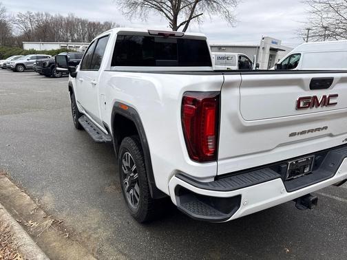 2023 GMC Sierra 2500 AT4