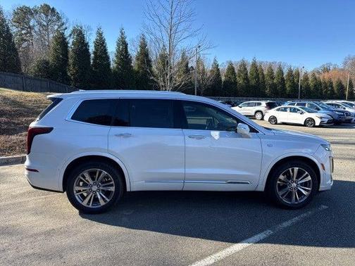 2023 Cadillac XT6 Premium Luxury FWD