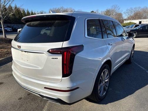 2023 Cadillac XT6 Premium Luxury FWD