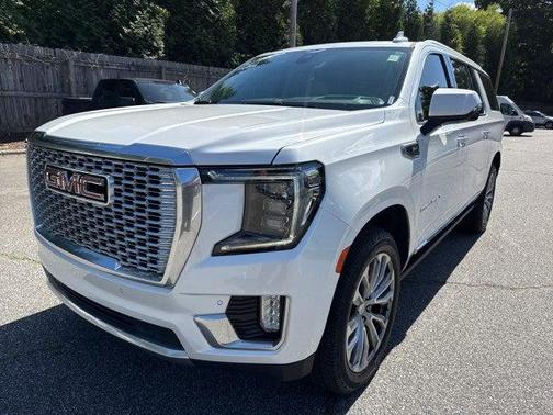 White Frost Tricoat 2021 GMC Yukon XL Denali