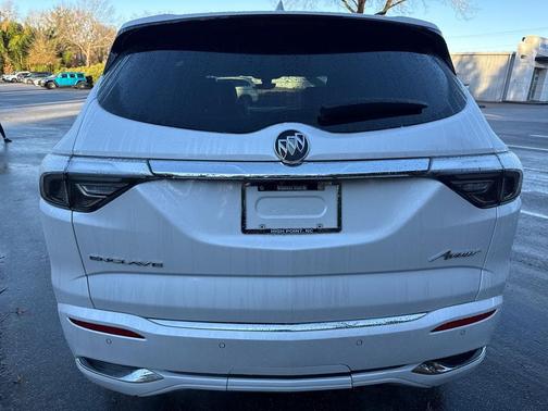 2022 Buick Enclave FWD Avenir