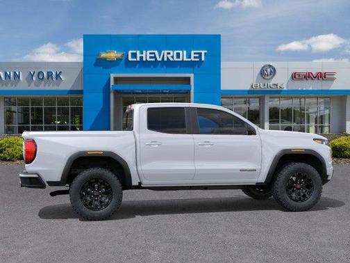 Summit White 2026 GMC Canyon Elevation
