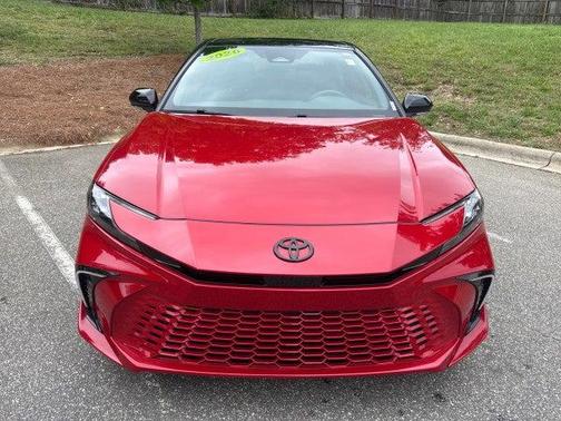 Supersonic Red w/Midnight Black Metallic Roof 2026 Toyota Camry XSE