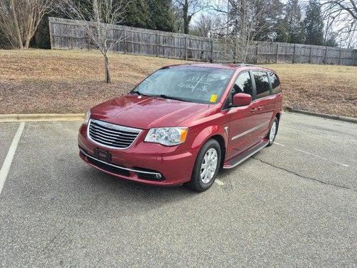 2014 Chrysler Town & Country Touring