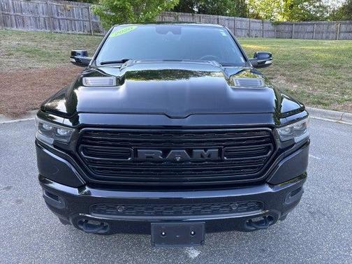 Diamond Black Crystal Pearlcoat 2020 RAM 1500 Limited