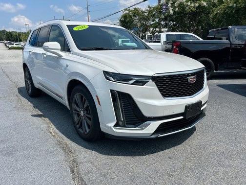 2022 Cadillac XT6 Premium Luxury FWD