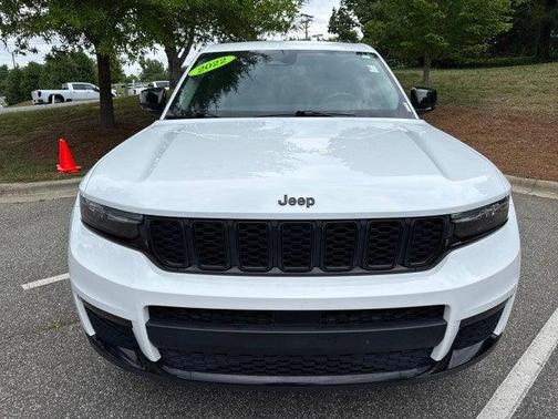 Bright White Clearcoat 2022 Jeep Grand Cherokee L Limited