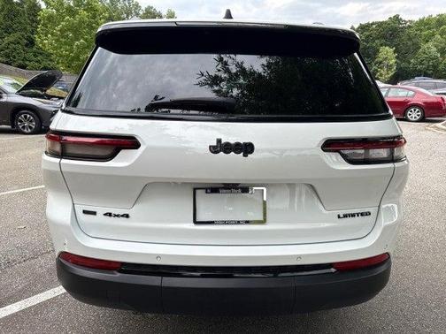 Bright White Clearcoat 2022 Jeep Grand Cherokee L Limited