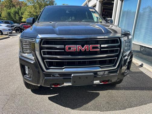2023 GMC Yukon 4WD AT4