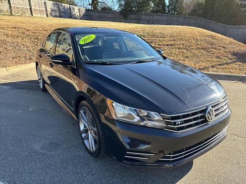 2017 Volkswagen Passat 1.8T R-Line w/Comfort