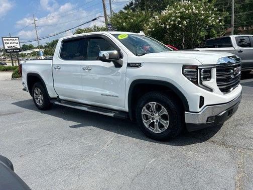 2022 GMC Sierra 1500 SLT