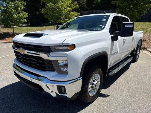 Summit White 2025 Chevrolet Silverado 2500 LT