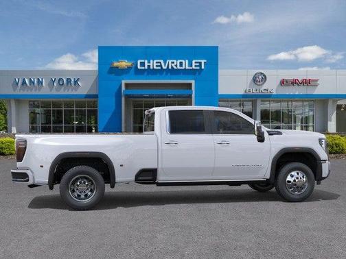 2026 GMC Sierra 3500 Denali