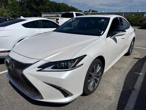 Eminent White Pearl 2021 Lexus ES 350 Base