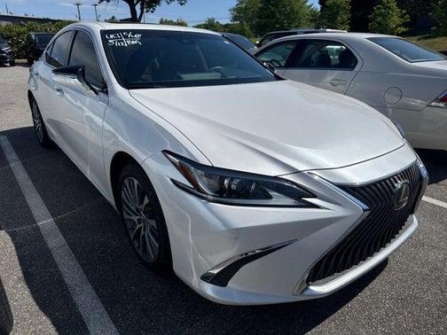 Eminent White Pearl 2021 Lexus ES 350 Base