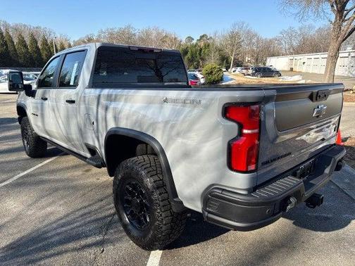 2024 Chevrolet Silverado 2500 4WD Crew Cab Standard Bed ZR2