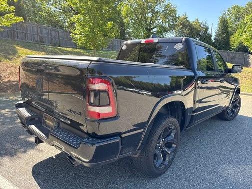 Diamond Black Crystal Pearlcoat 2021 RAM 1500 Limited
