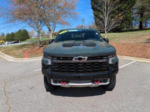 2025 Chevrolet Silverado 1500 ZR2