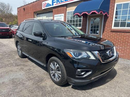 2019 Nissan Pathfinder SV