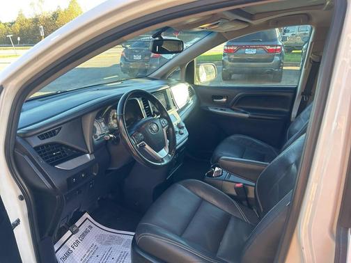 2016 Toyota Sienna SE Premium