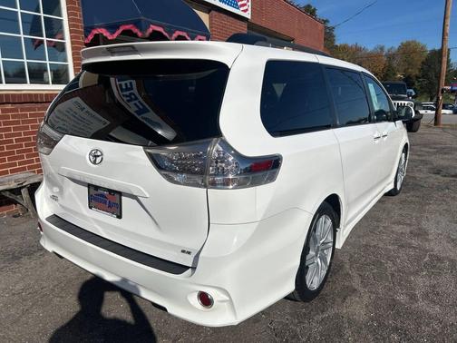 2016 Toyota Sienna SE Premium