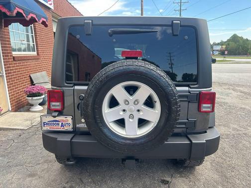 2017 Jeep Wrangler Unlimited Sport