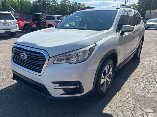 Crystal White Pearl 2022 Subaru Ascent Premium 7-Passenger