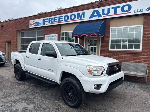 2015 Toyota Tacoma Base